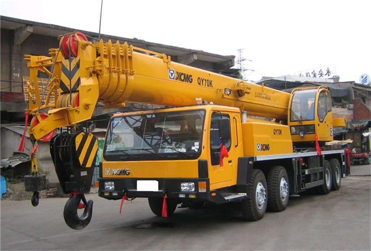 头屯河区吊车出租选择重点